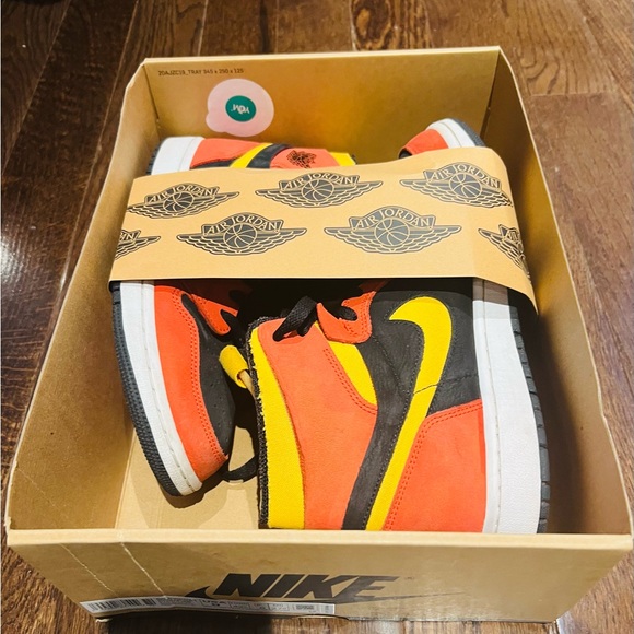 Men Air Jordan 1, Zoom Air CMFT, CT0978006, size 9. - Picture 5 of 6